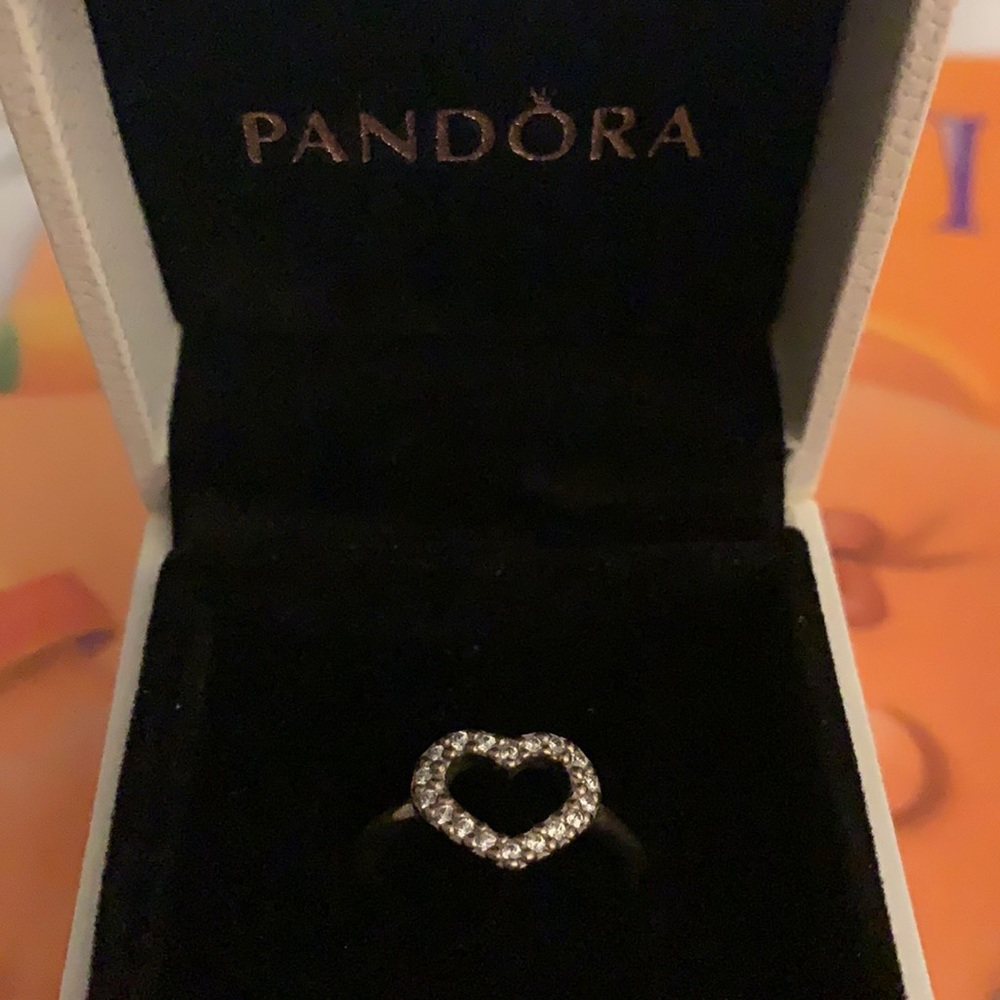 Pandora Ring